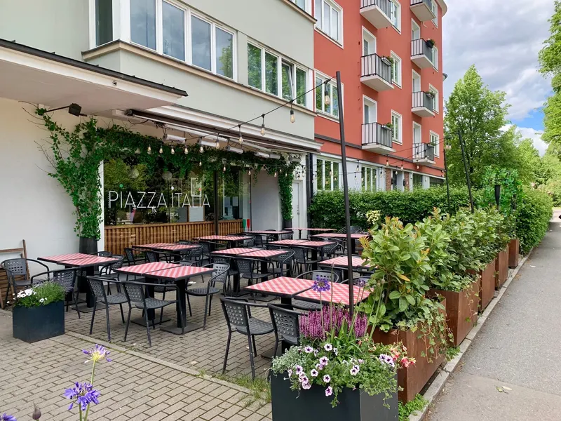Piazza Italia in Briskeby, Oslo