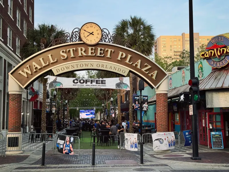 Wall Street Plaza