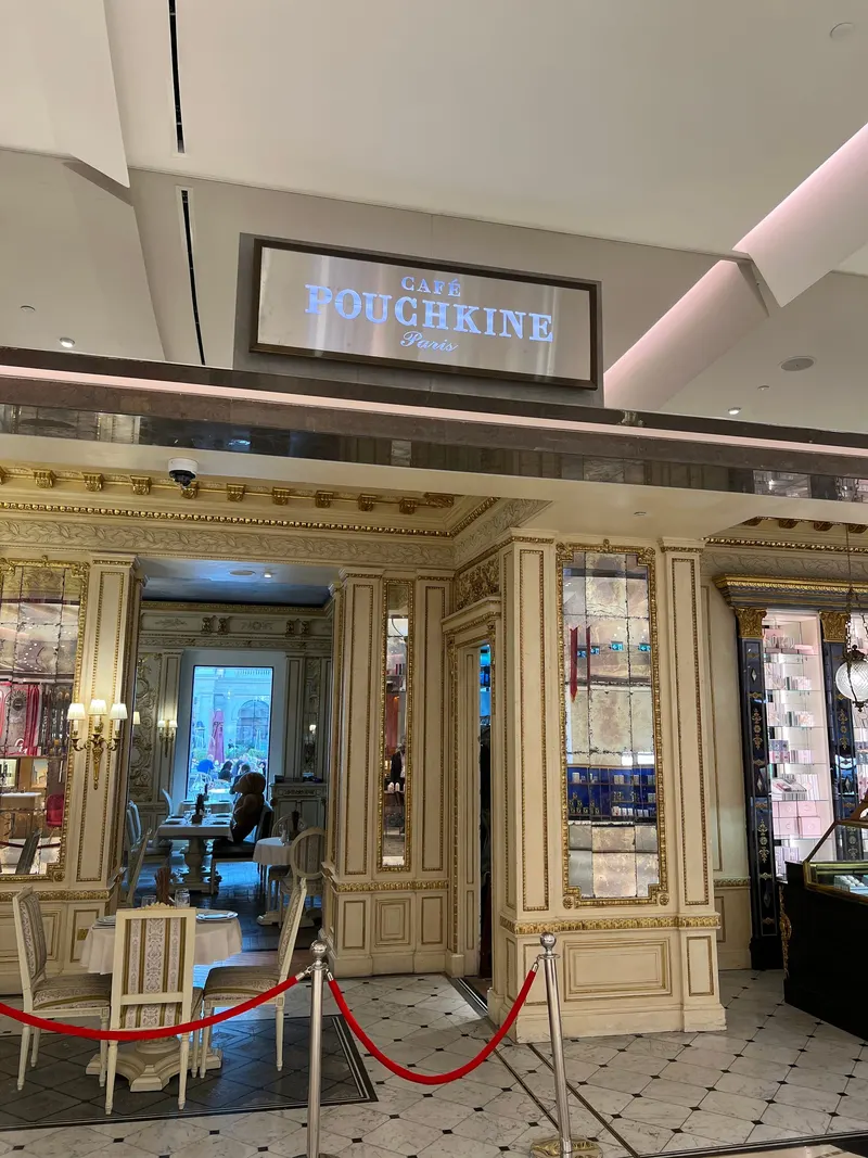 Café Pouchkine Qatar