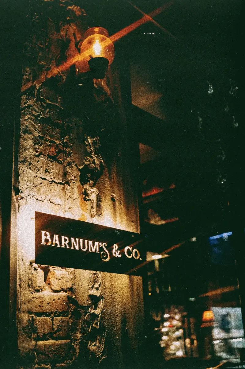 BARNUM’S & Co.