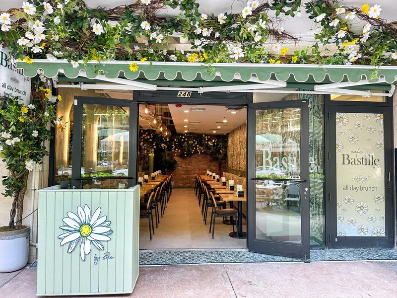 Café Bastille Downtown Miami