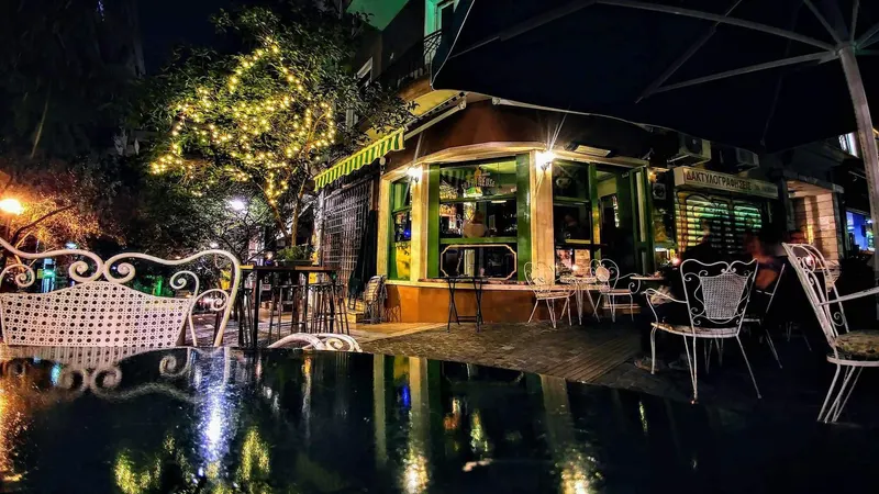 Chartreuse Caféteria-Bar