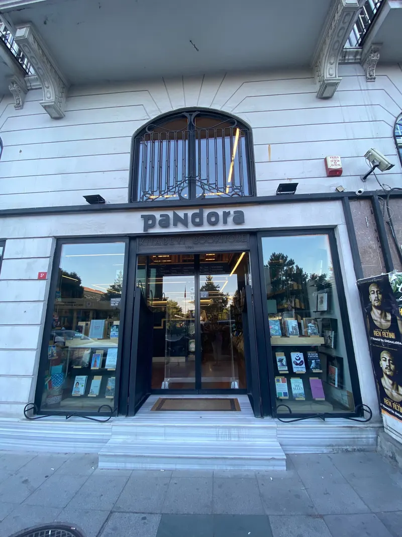 Pandora Kitabevi