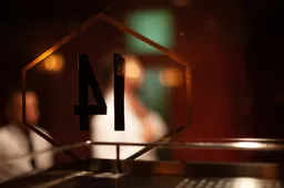 14 De La Rosa