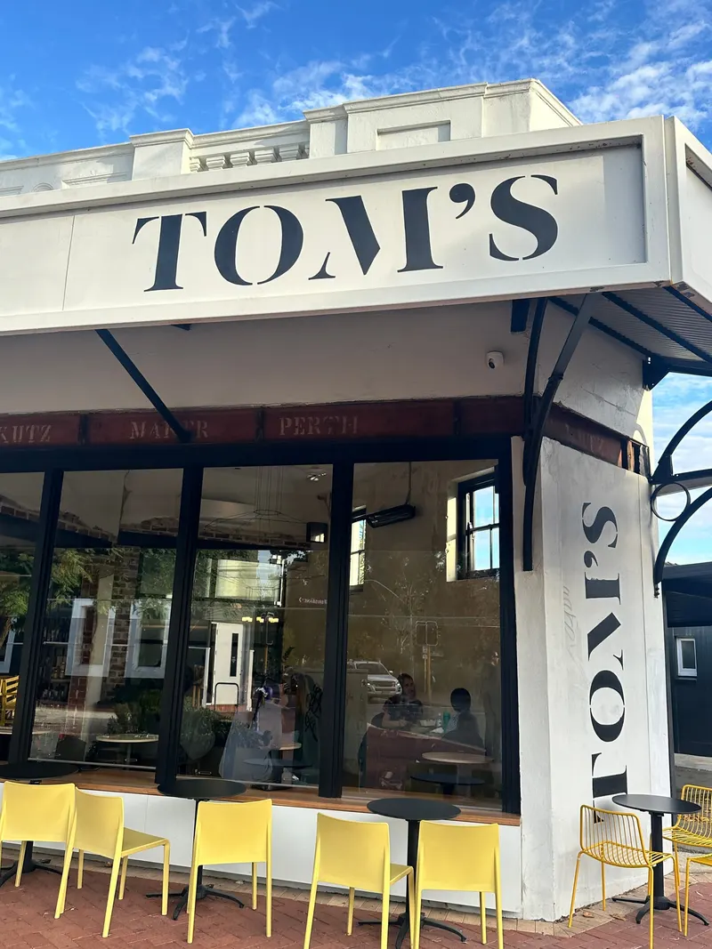 Tom's Providore & Wine Bar