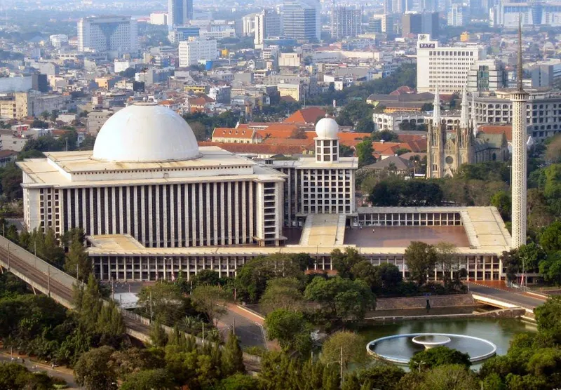 Istiqlal Mosque and Jakarta Cathedral in Jakarta