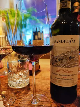 D.O.C Wine bar Enoteca italiana