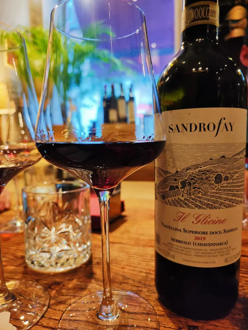 D.O.C Wine bar Enoteca italiana