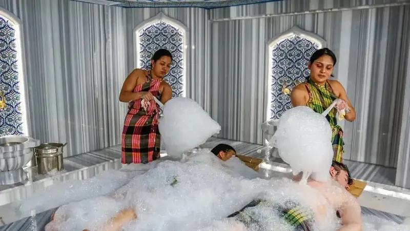 Sultan Süleyman Hamam Traditional Turkish Bath - KATE & AZRA SULTAN