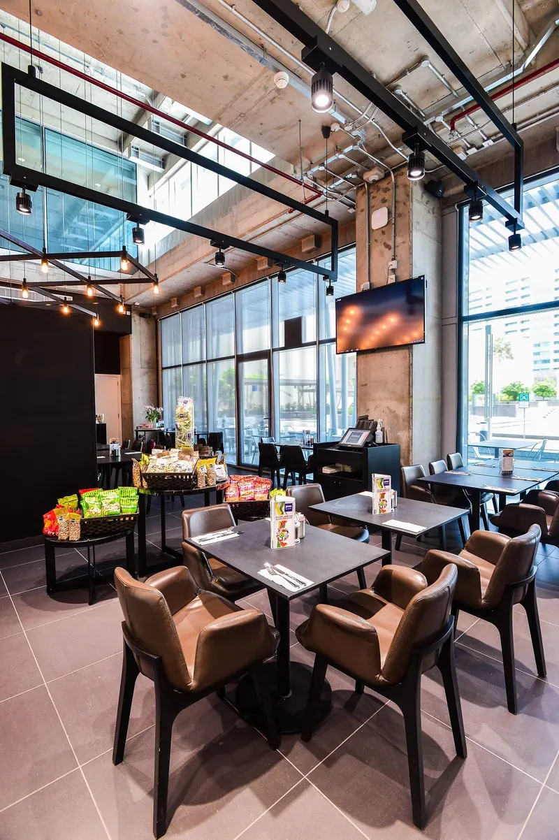 Jones The Grocer, Al Muneera (Abu Dhabi) in Al Rahah, Abu Dhabi