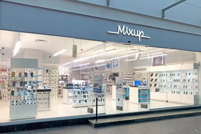 Mixup Plaza las Américas in Zona Hotelera, Cancun