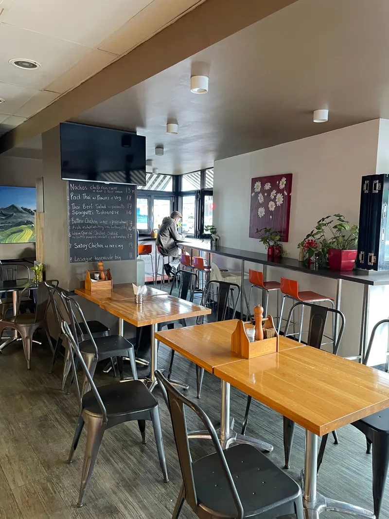 Hill Station Cafe & Restaurant
