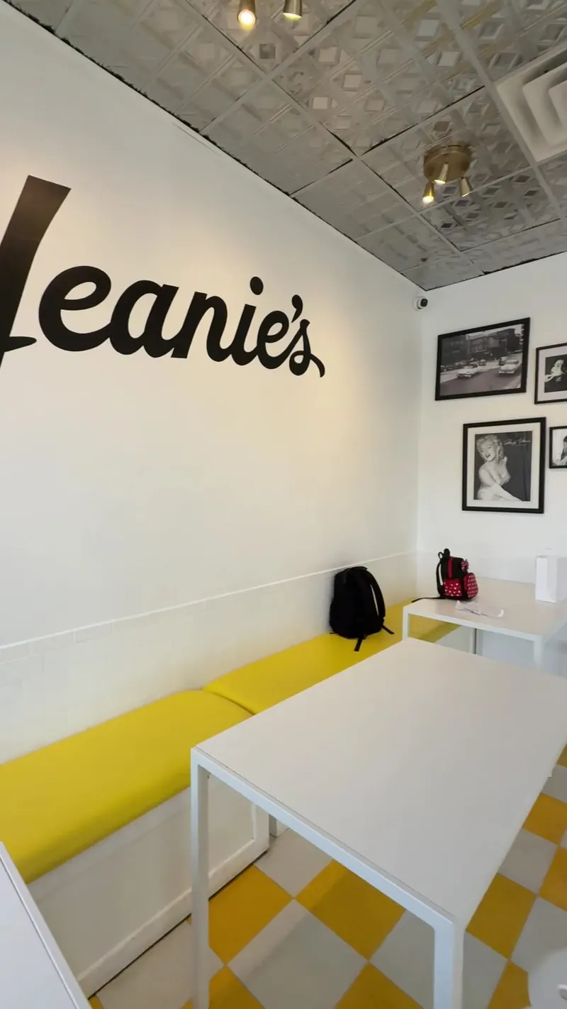 Yeanie's Burgers and Social - Dorchester in Dorchester, Boston