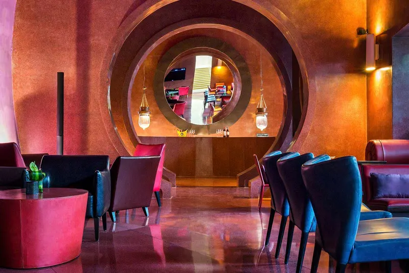 IAH Bar