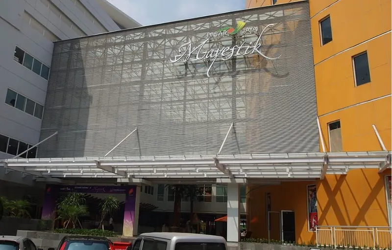 Mayestik Market