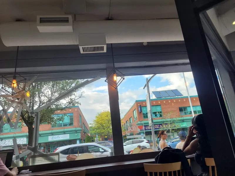 Second Cup Café