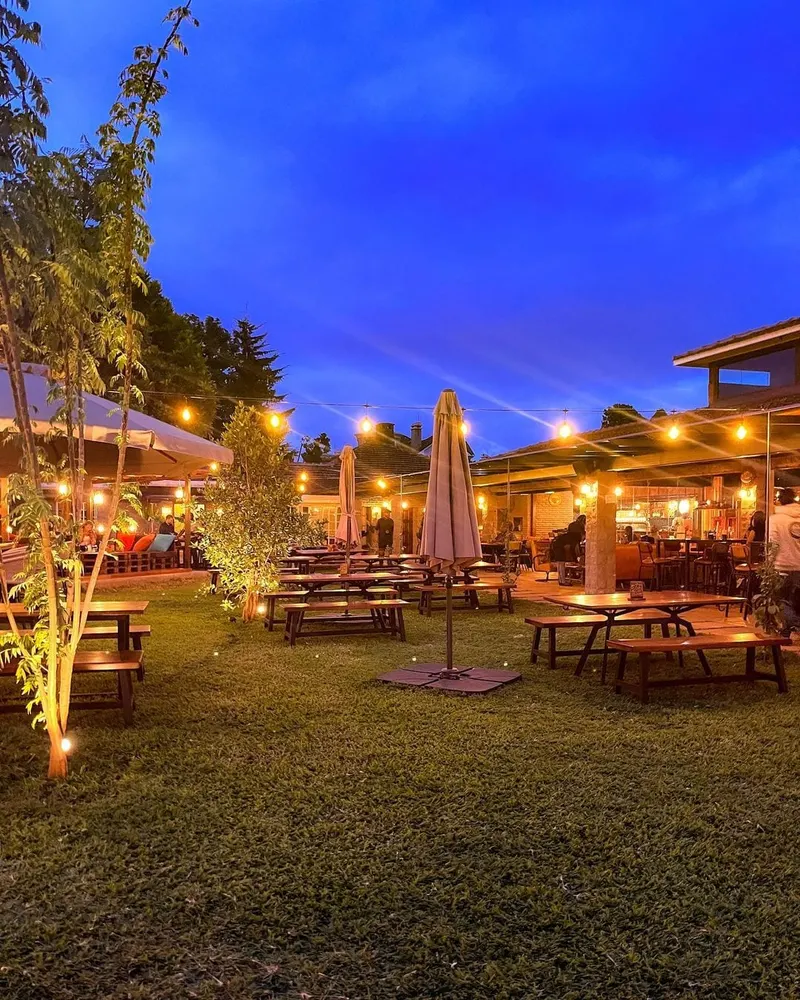 Crafty Chameleon Brewhouse and Restaurant