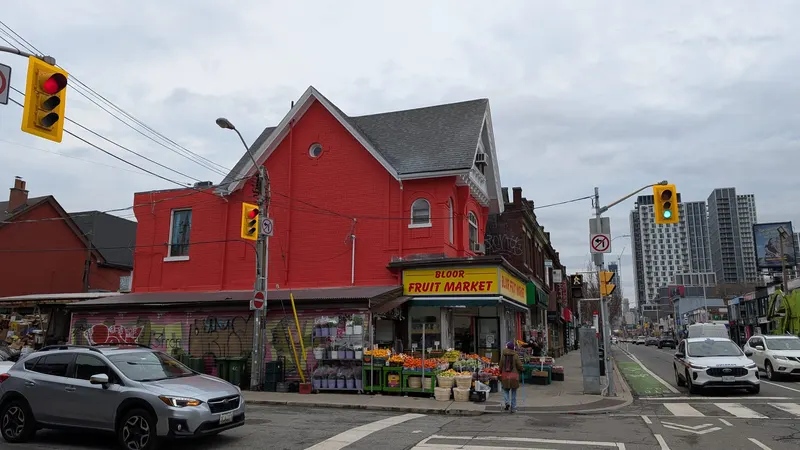 Bloor Fruit Market