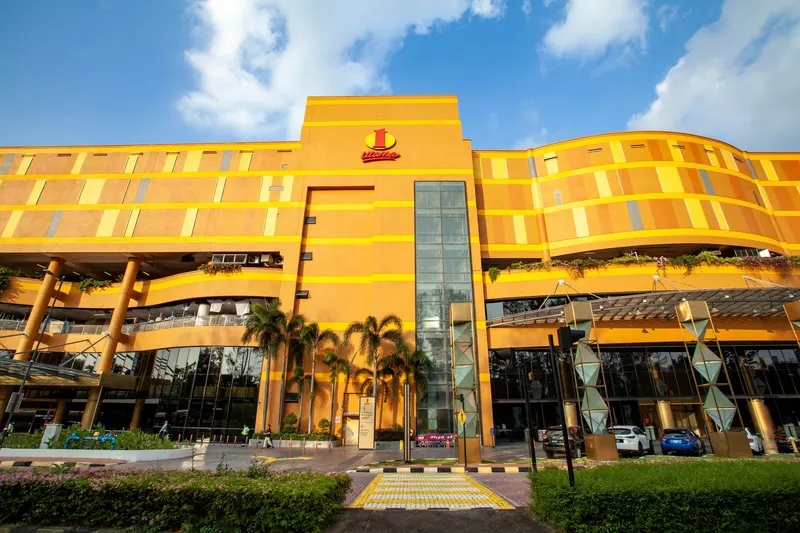 1 Utama Shopping Centre