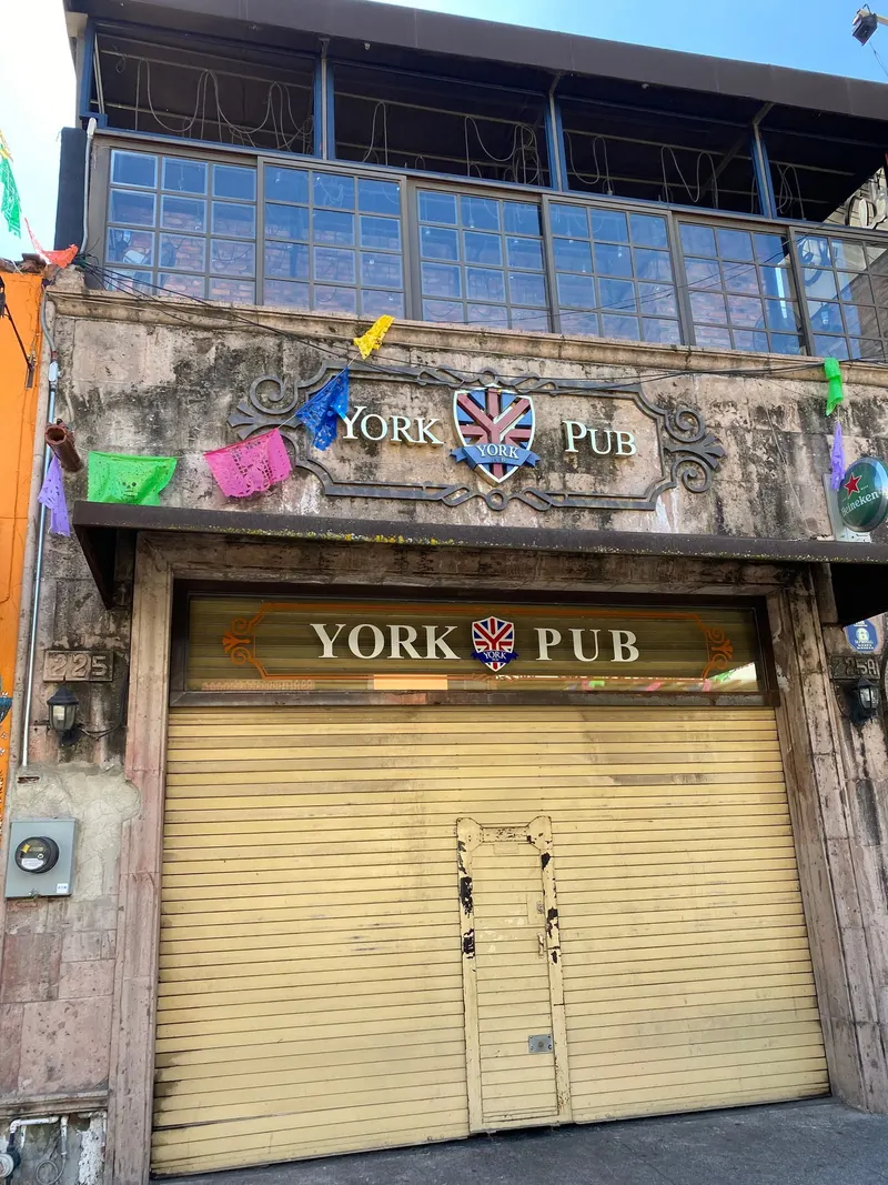York Pub Tlaquepaque