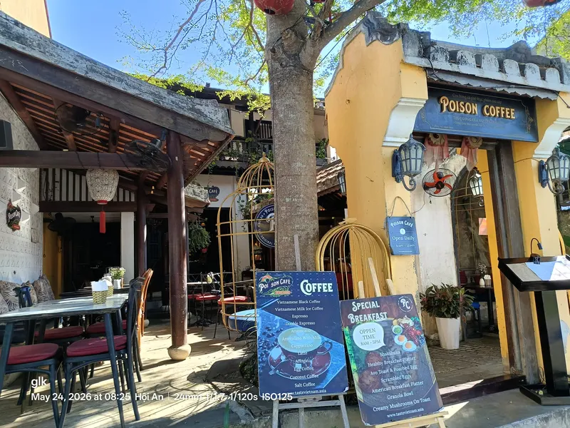 POISON CAFÉ