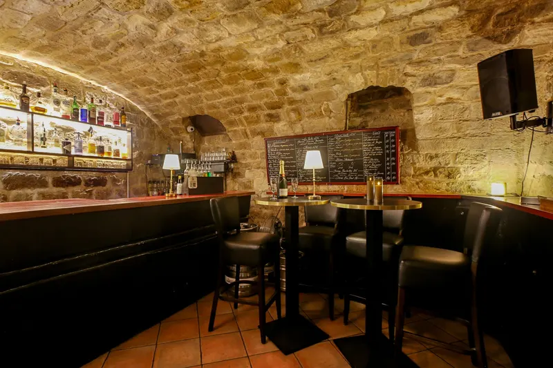 38Riv Jazz Club in Quartier Les Îles, Paris