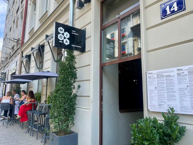 Mo-ja café