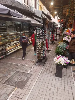 Modiano and Kapani markets