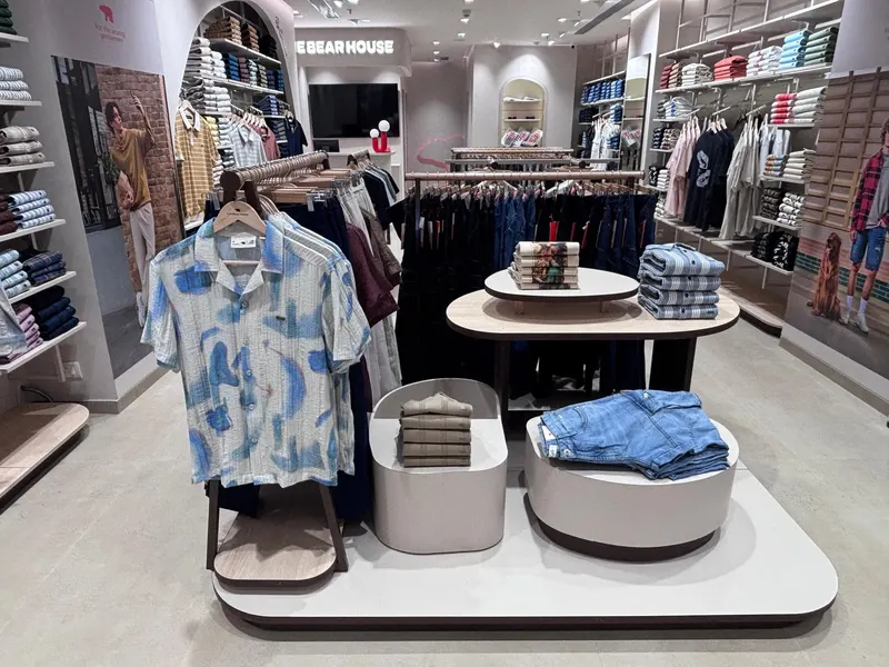 The Bear House - Palladium Lower Parel in Lower Parel West, Mumbai