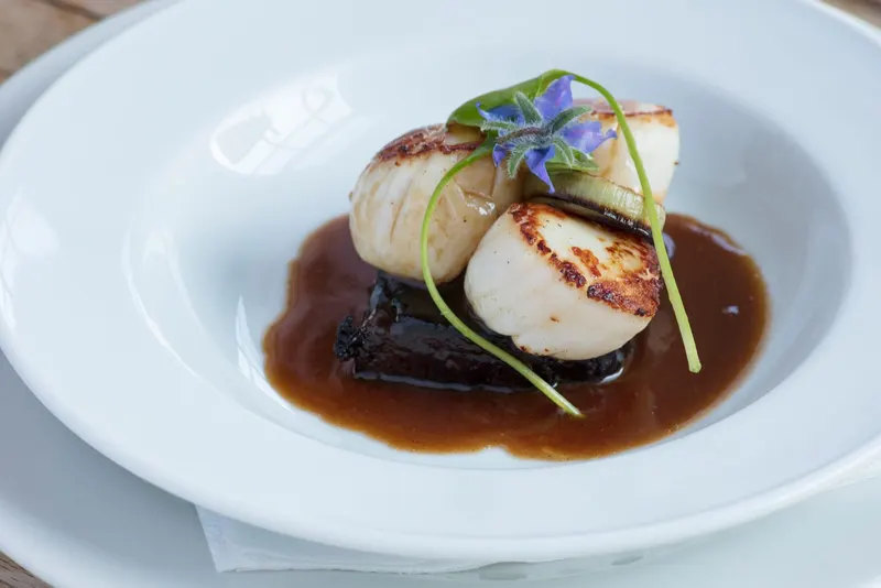 L'Escargot Bleu Restaurant and Wine Bar