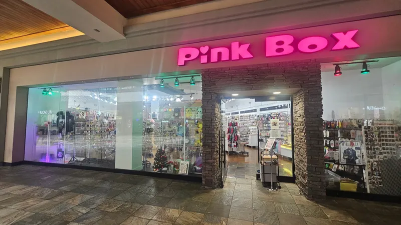 Pink Box in Aiea, Honolulu