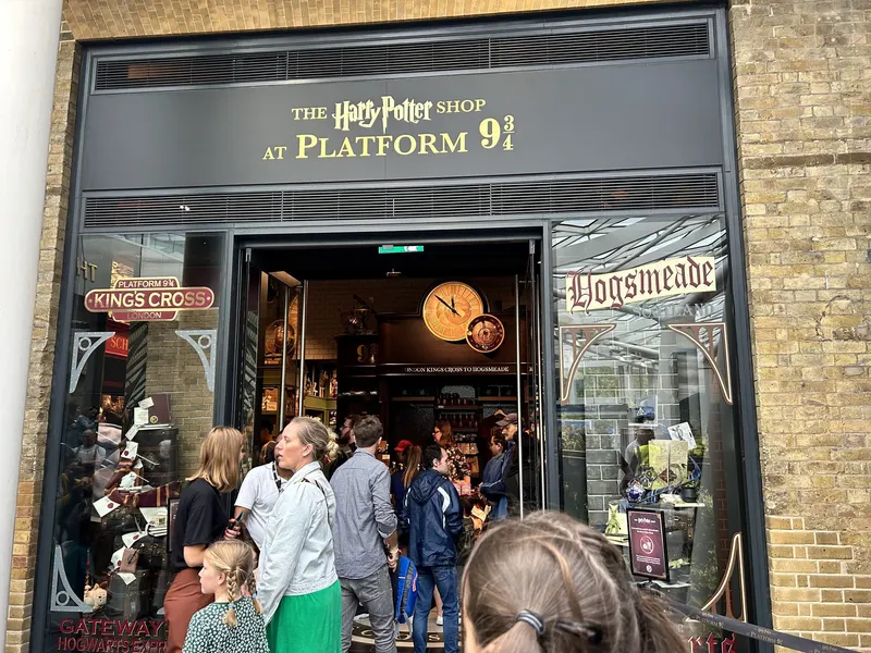 Platform 9¾ in King's Cross, London