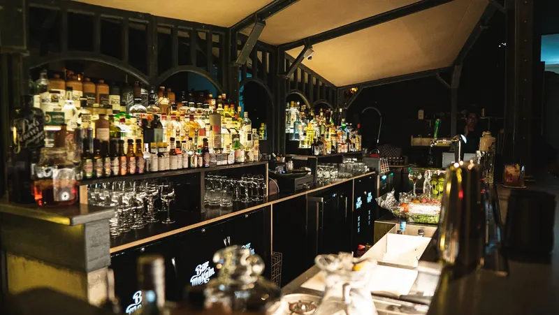 Bar Mokum