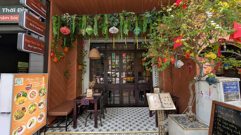 Madame Thao Restaurant - Vietnamese Fusion & Vegan Food