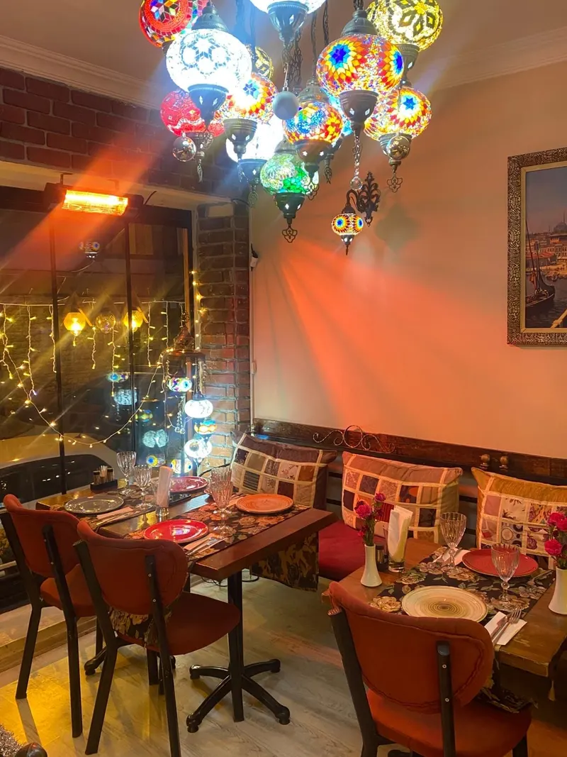 By Chef Restaurant