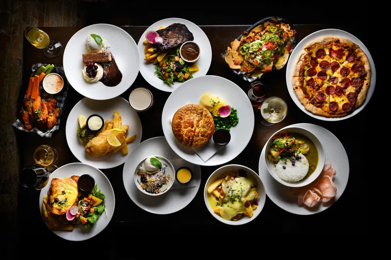 The One Mile Woolloongabba (Sports Bar & Restaurant)