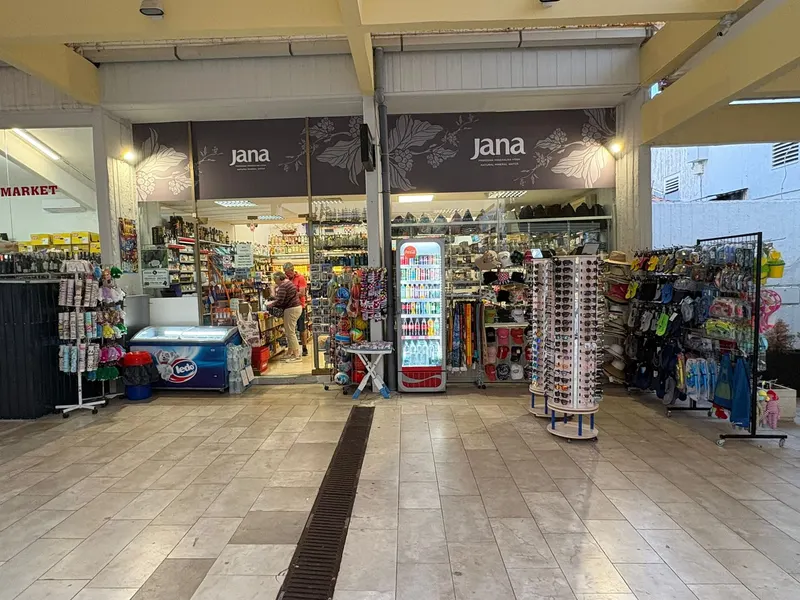 FAMMA Souvenir Shop Mini Market