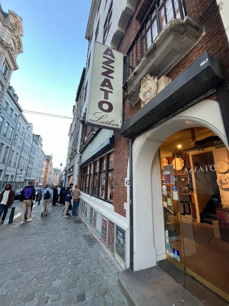 Azzato - Music Store Brussels