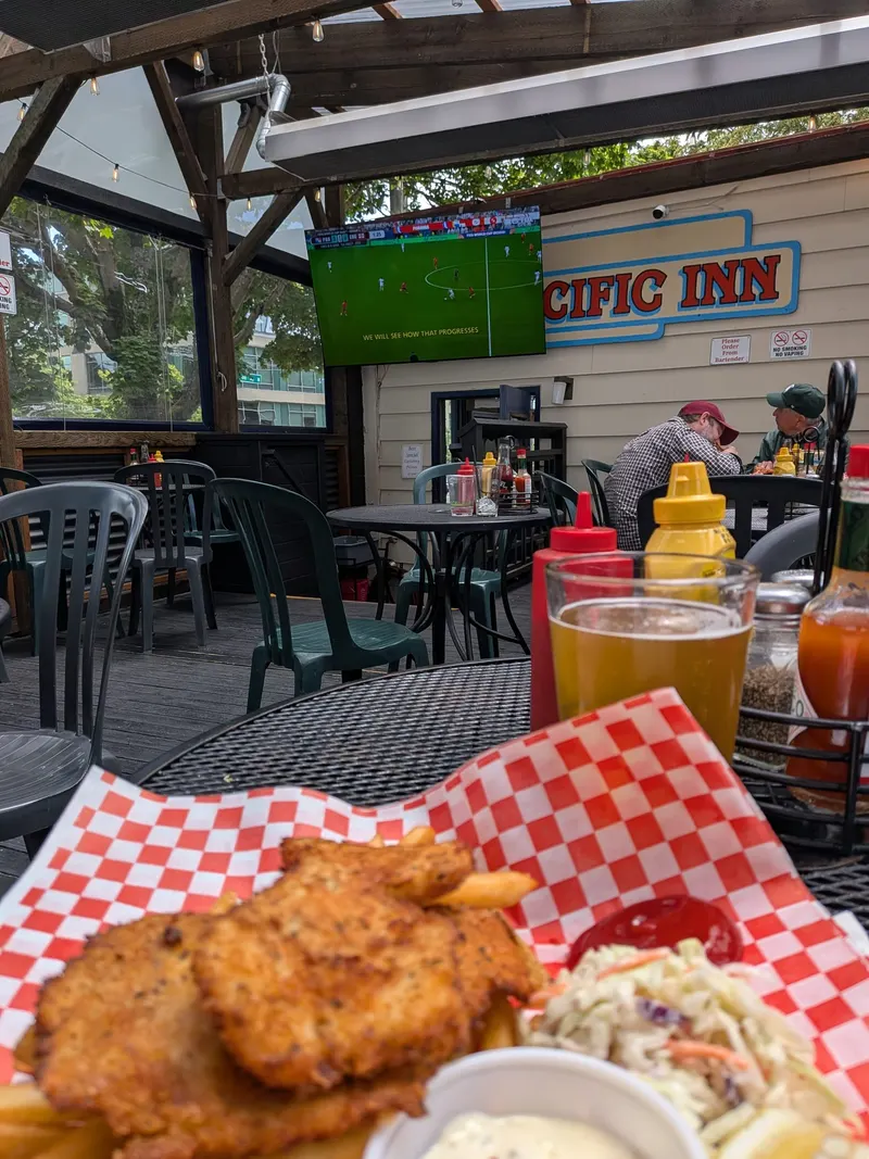 Pacific Inn Pub