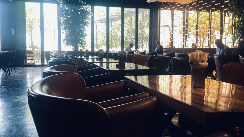 Kalabash Restaurant & Lounge