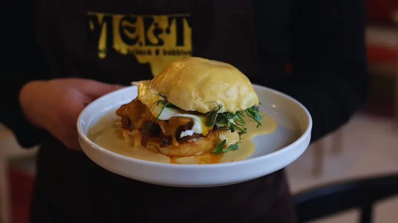MELT breakfast, brunch & bubbles in Nowy Świat, Krakow