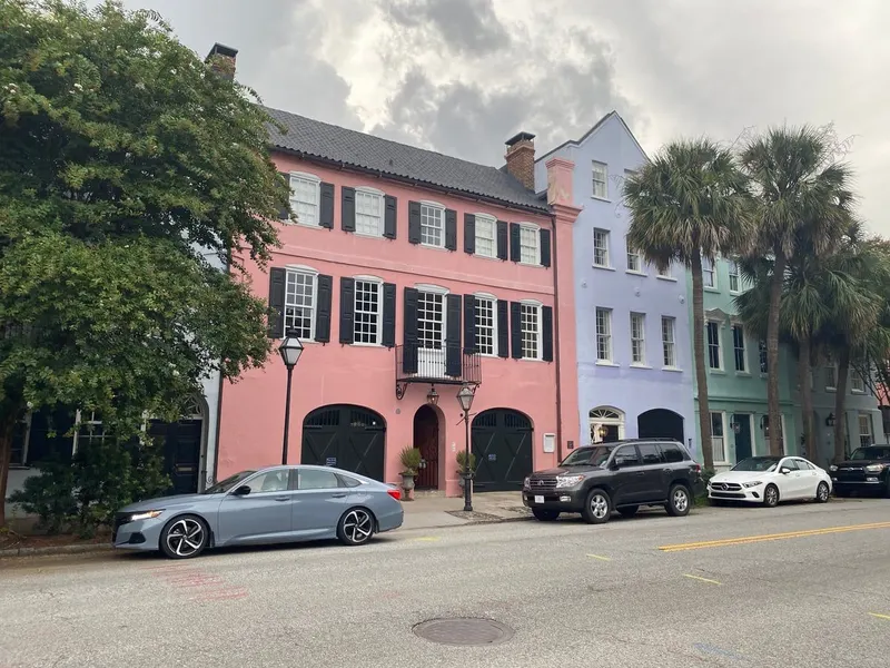 Rainbow Row & The Battery in Charleston