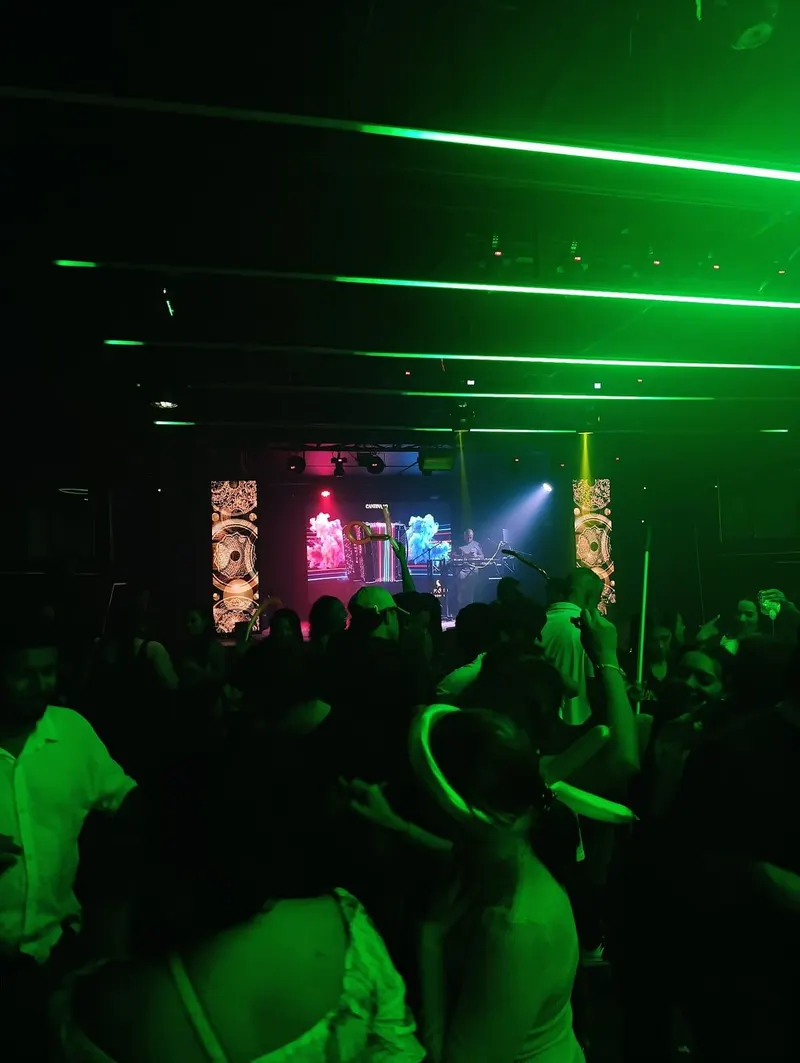 La 70 and Laureles nightlife in Medellin