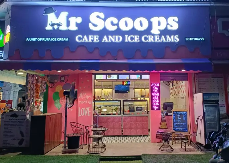 Mr Scoops Cafe & Icecreams in PREET VIHAR, Delhi