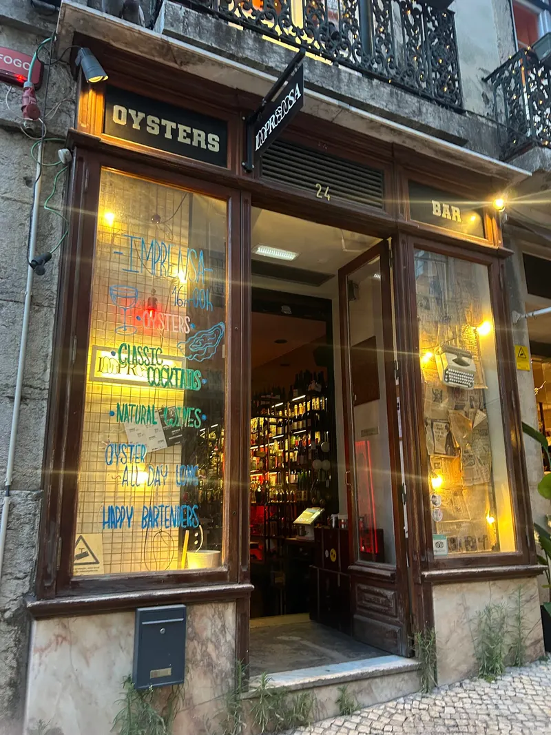 Imprensa Cocktail and Oyster Bar