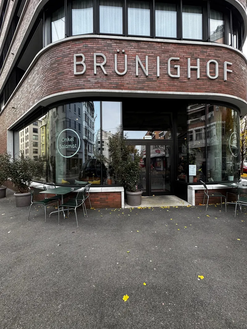 Onkel Salamat in Hochwacht-Zürichstrasse, Lucerne