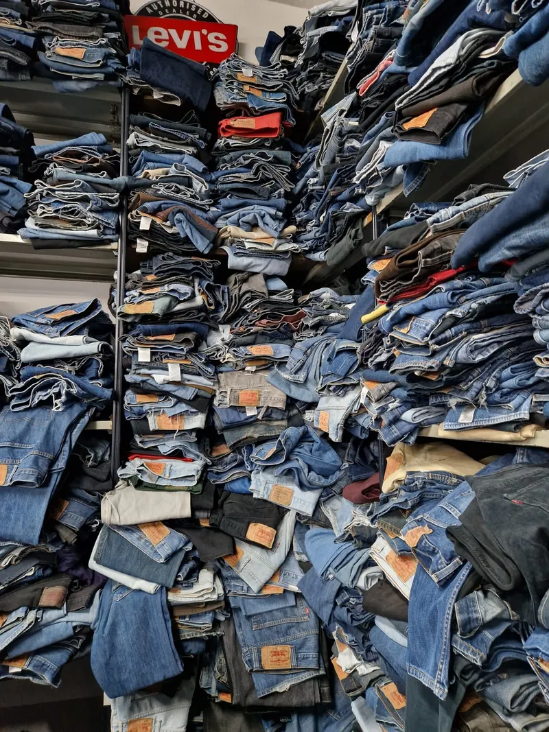 18 mq vintage store