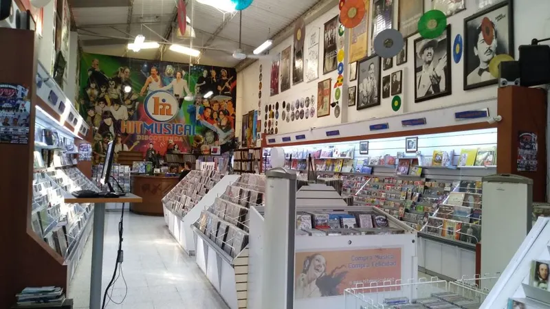 HIT MUSICAL DISCOTIENDA MEDELLIN COLOMBIA