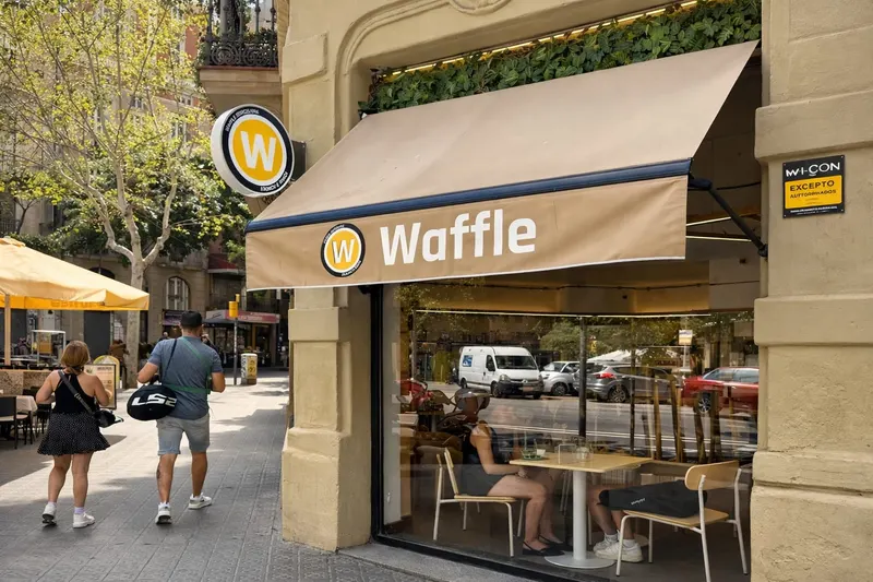 Waffle Break in La Nova Esquerra de l'Eixample, Barcelona