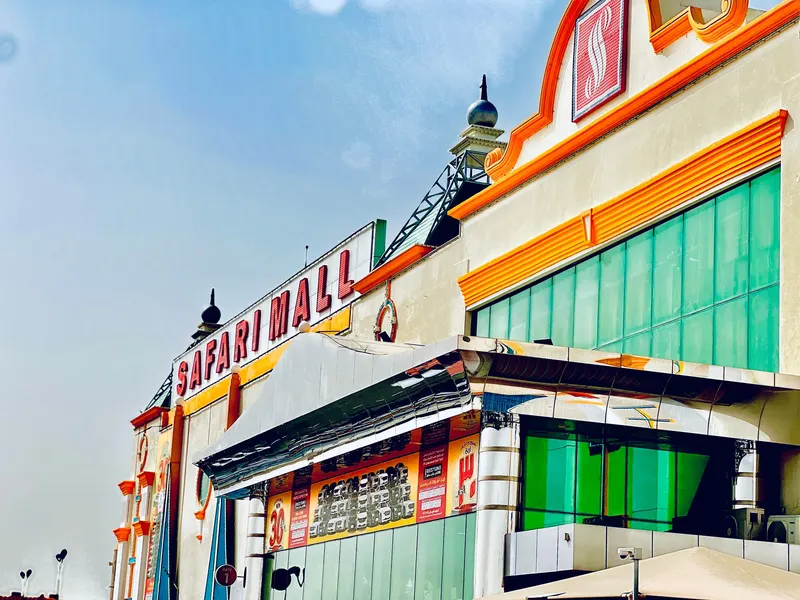 Safari Mall